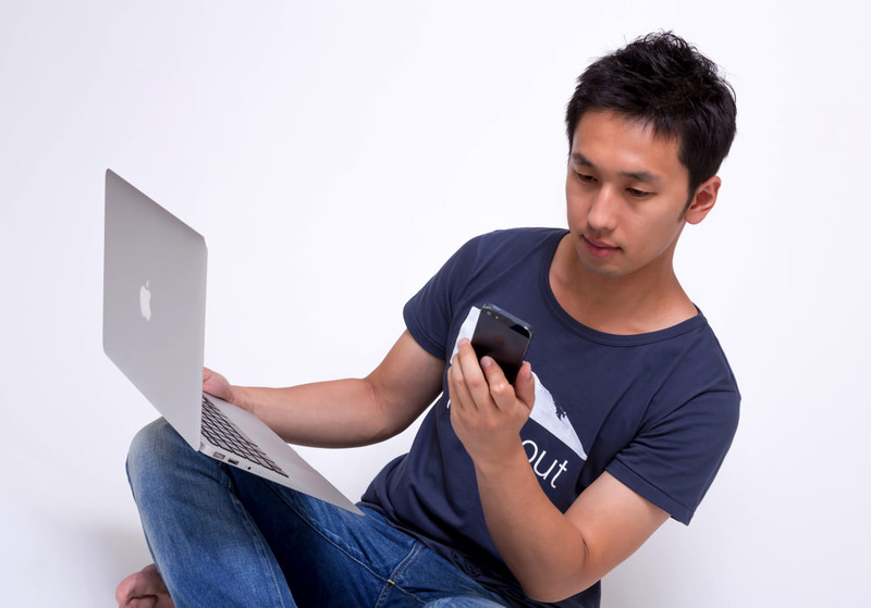 スマホ表示で広告が切れたりはみ出たりしないようにするためにPCと表示を分ける為の3行のコード